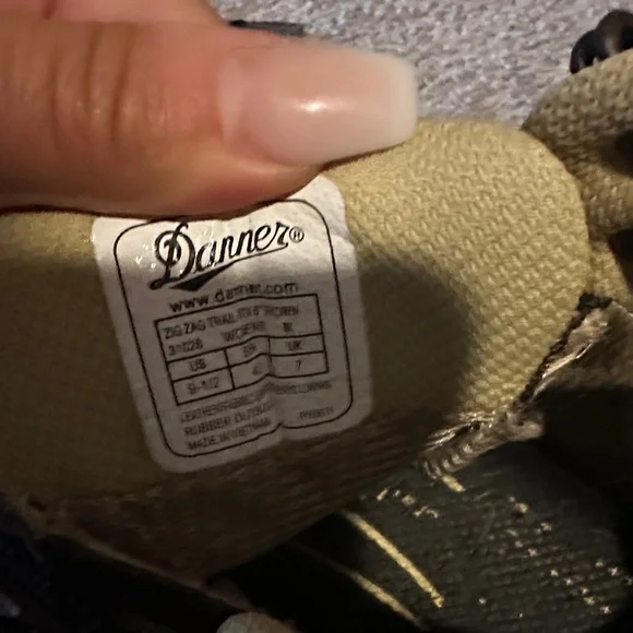 Danner Women's Tan and Black Boots - Picture 3 of 4